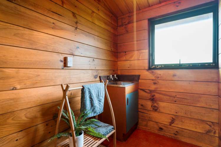 23 Wyoming Avenue Murrays Bay_14