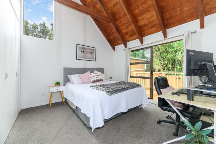 190 Glengarry Road Glen Eden_11