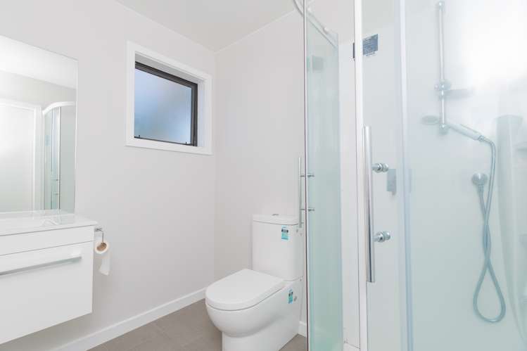 2/60 Broderick Road Johnsonville_10