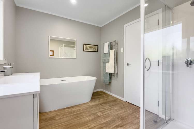 61 Woodfern Crescent Titirangi_12