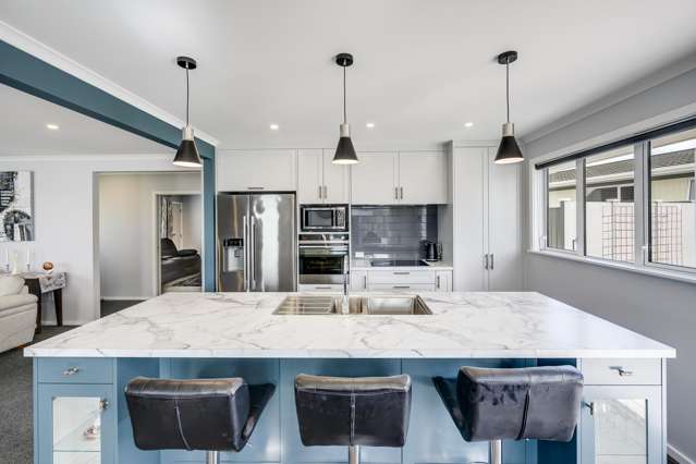 35 Holyrood Street Taradale_2