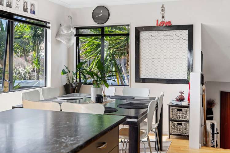 66 Village Park Drive Welcome Bay_8