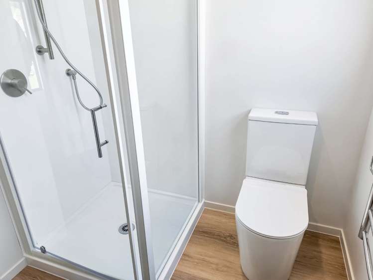 6/7 Wainuiomata Road 10629_9