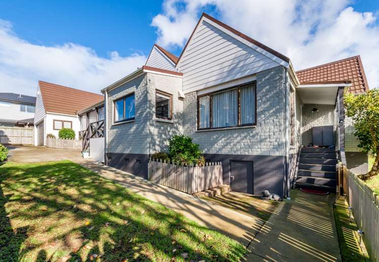 8 Austin Brave Place Favona_4