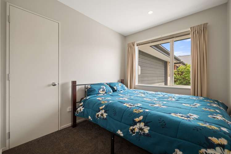 592 Madras Street Saint Albans_13