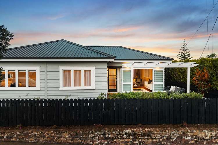 111 Kiwi Road Point Chevalier_14