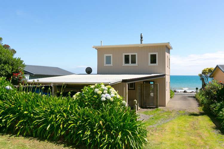 33 Onaero Beach Road Onaero_17