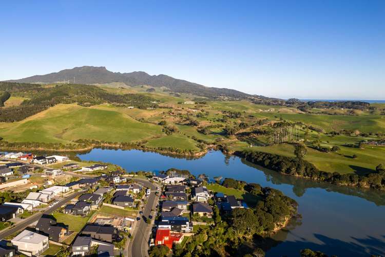 31 Omahina Street Raglan_40