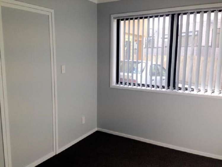 4 Manning Rise Flat Bush_1