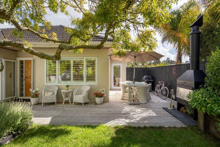 104 Beach Road Castor Bay_2