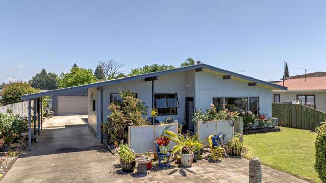 Spacious, Bright and Move-In Ready