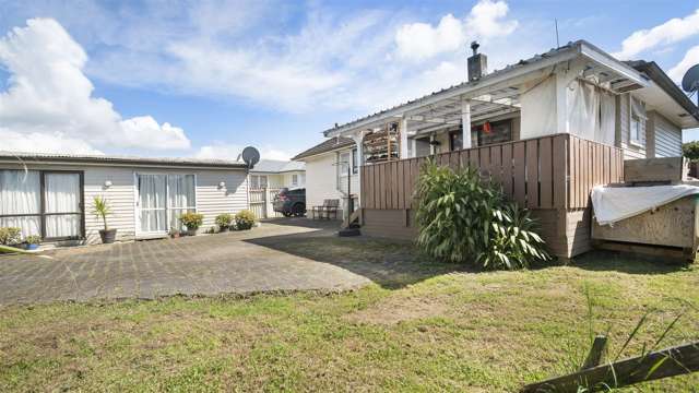 14 Fisher Crescent Otara_4