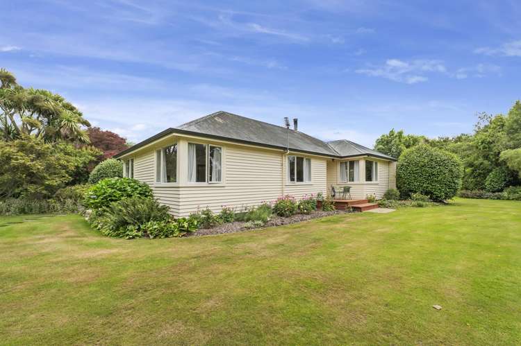 1437 Selwyn Lake Road_4