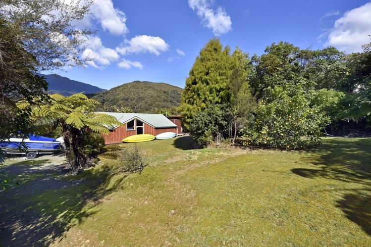 26 Kamahi Road, Tennyson Inlet_3
