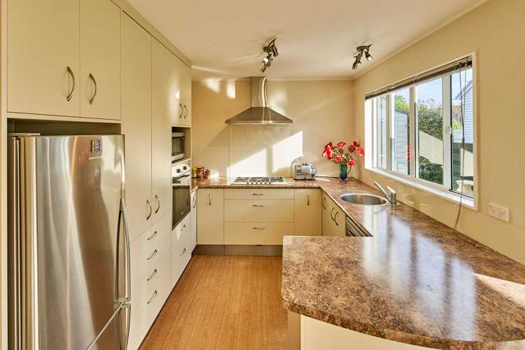 1 Partridge Street Taita_12