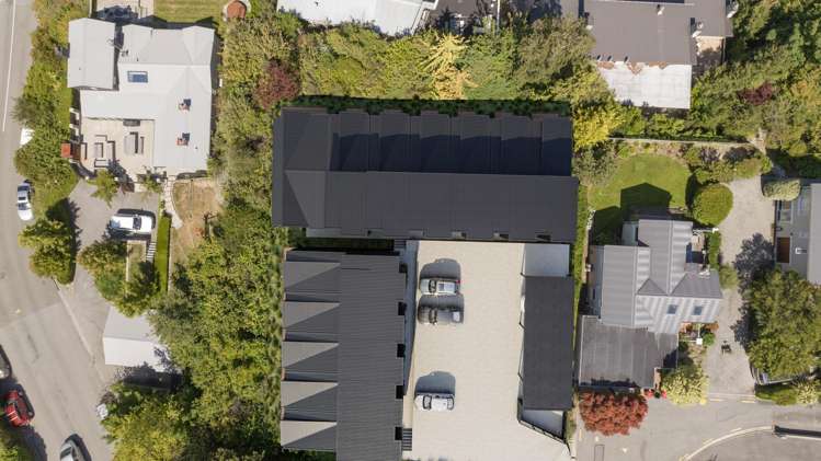 7 Salmond Place Queenstown_16