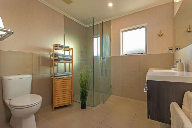 22 Tennyson Avenue Kelvin Grove_9