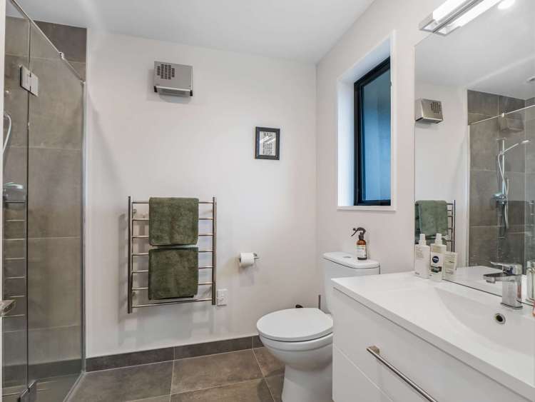 4 Greenwood Place Amberley_24