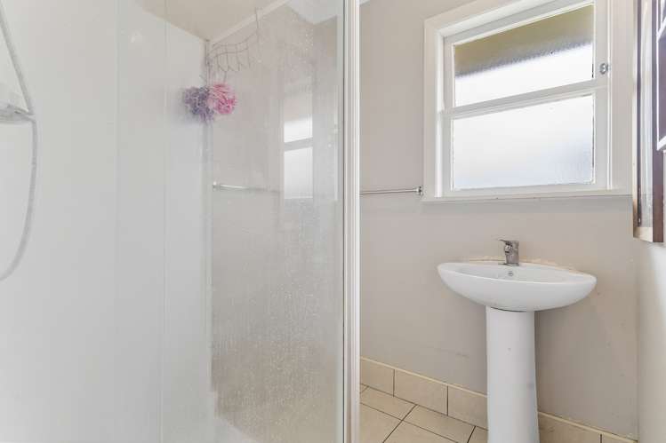 42 Mcannalley Street Manurewa_23