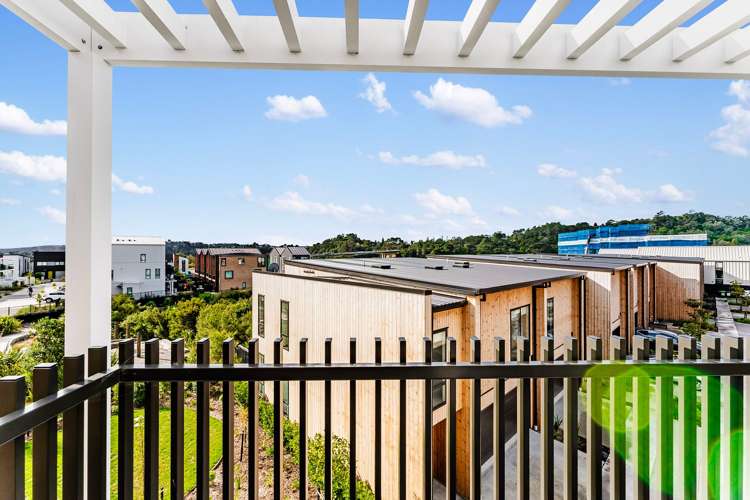 6/27B Hudson Bay Road Hobsonville_10