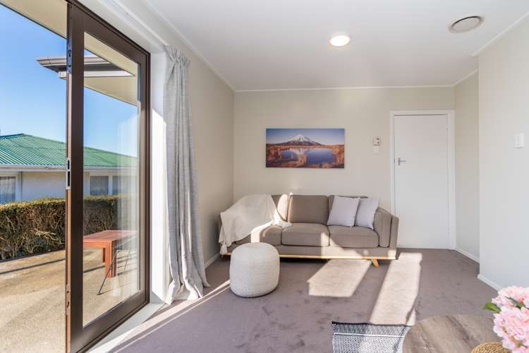 24 Gilkison Street Halfway Bush_3