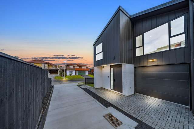 Unbeatable Location & Street Gas - Walk to Top Schools!