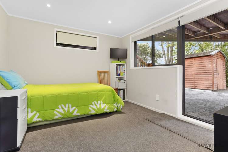 19 Longfellow Parade Glen Eden_14