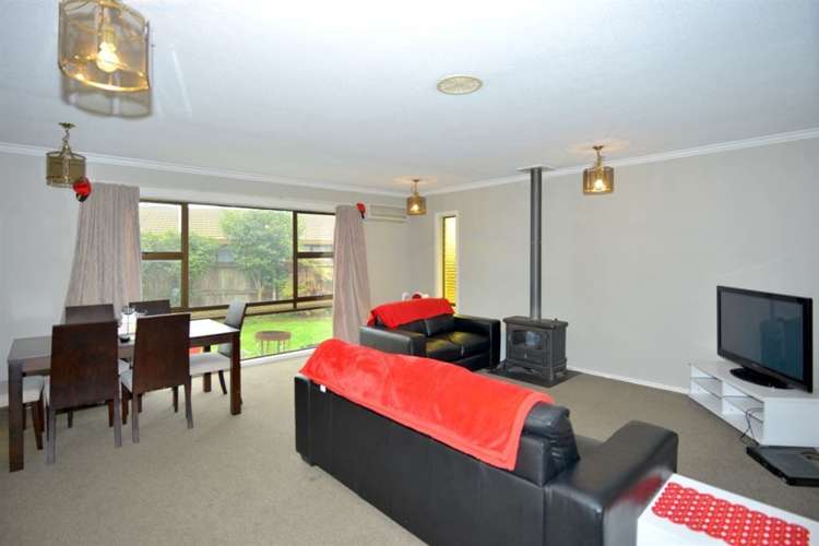 80 Kathleen Crescent Hornby_6