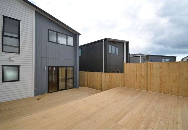 8A Christella Street Flat Bush_1