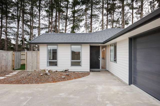 16a Rayner Lane Marton_4