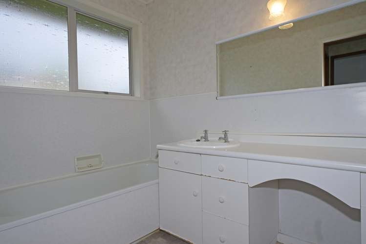 283 River Road Kawerau_10