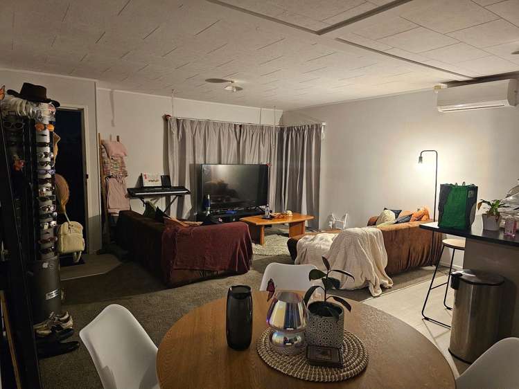 6 Glenlea Place Flat Bush_12