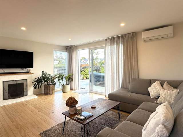 16 Eskdale Road Birkdale_2