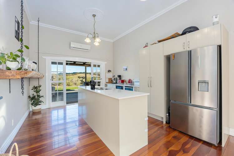 306 West Coast Road_0