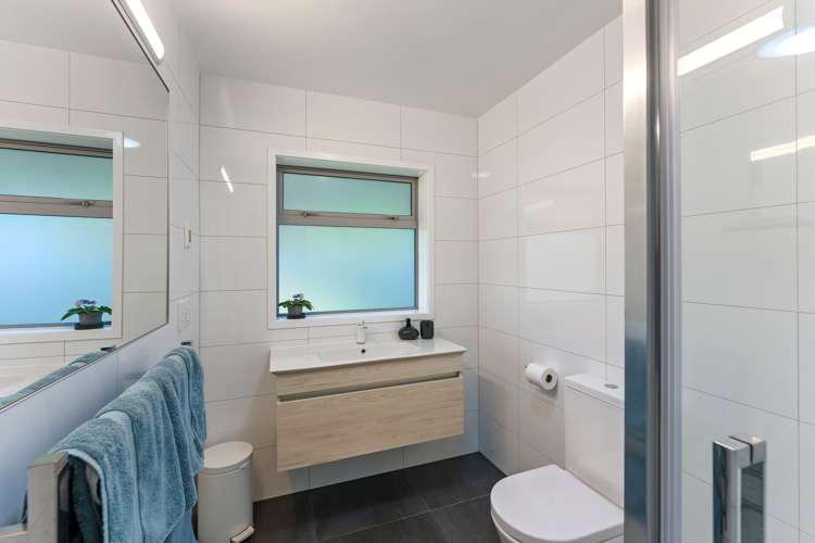 8 Scott Avenue Otaki Beach_17