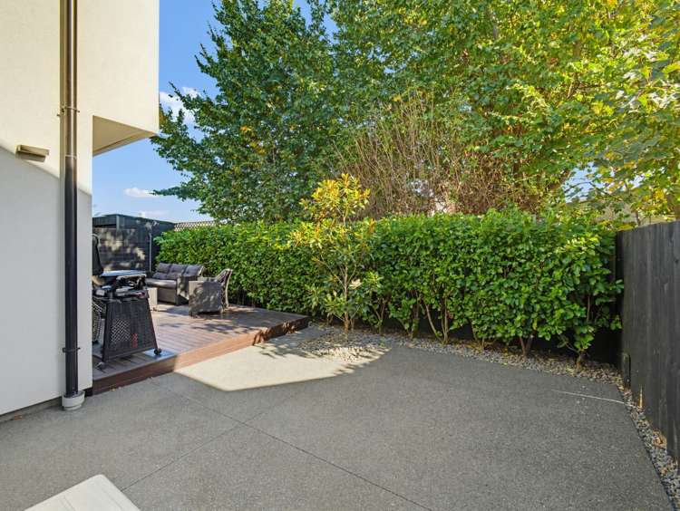 1/10 Parlane Street Addington_11