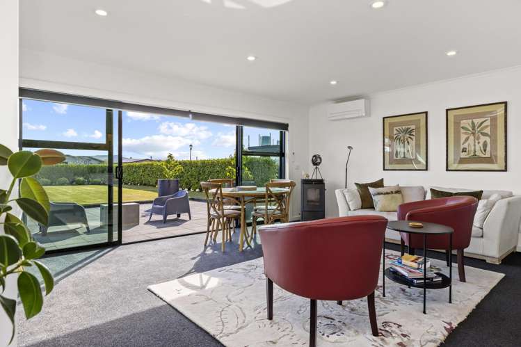 20 Pukenamu Road Rainbow Point_28