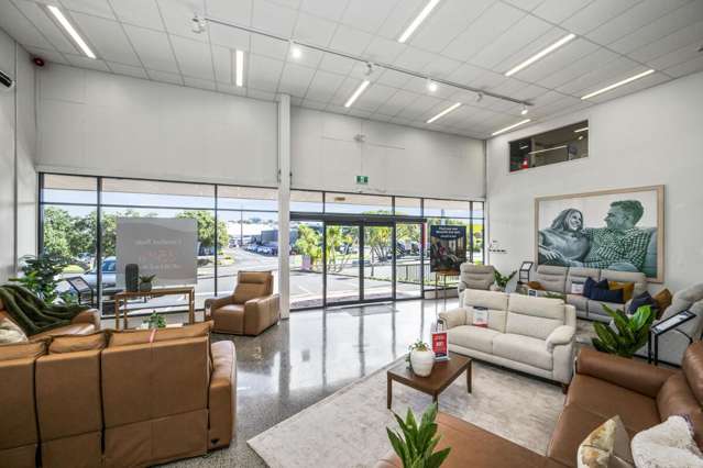 Unit C, 7-19 Croftfield Lane Wairau Valley_4