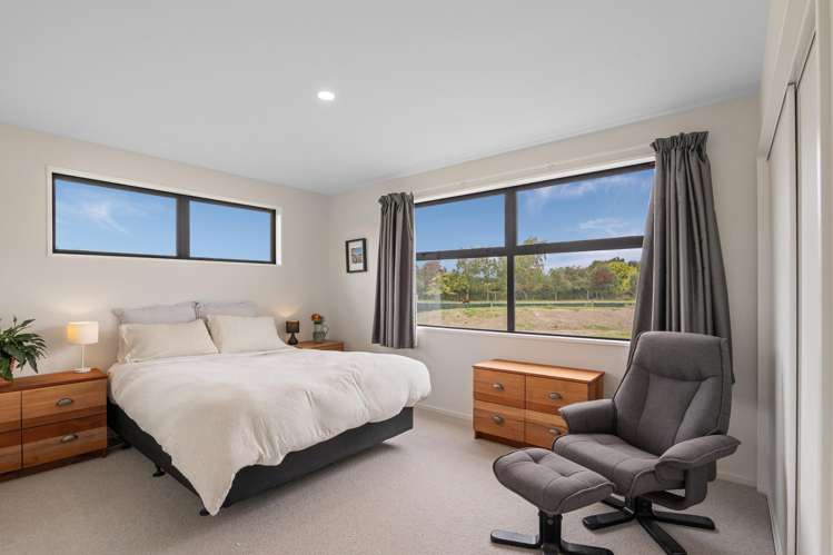 8 Walford Way Darfield_16