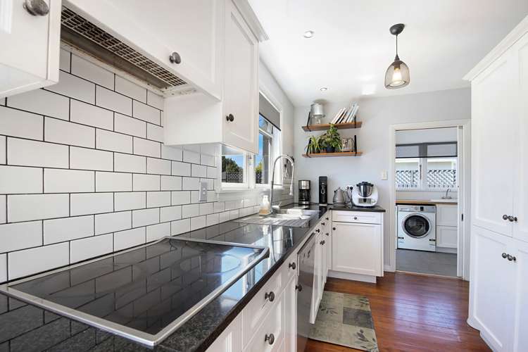 42 Wayside Avenue Burnside_1