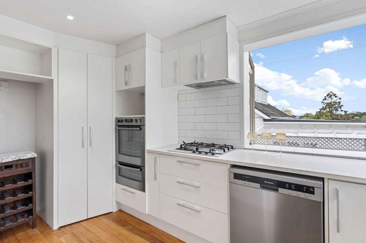 60 Challenger Street St Heliers_9