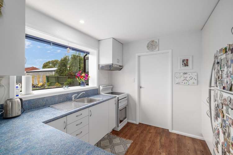 8 Staffa Street Woolston_5