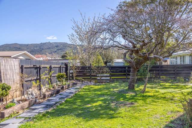 6 Farrier Grove Featherston_3