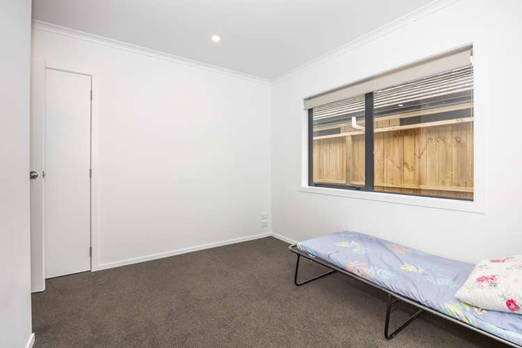 4/8 Keitha Place Glenview_20