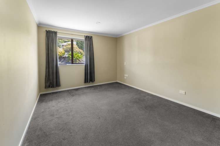 58 Washbourn Drive Richmond_13