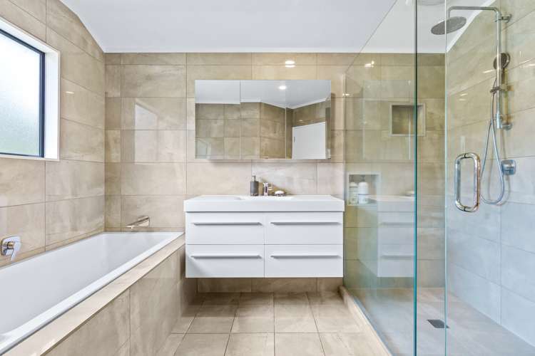 2/46 Powrie Street Glenfield_11