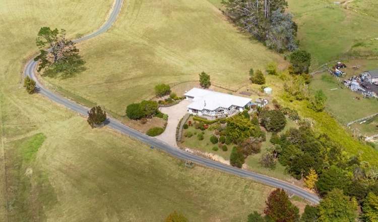 18 Mudgeways Road Massey_1