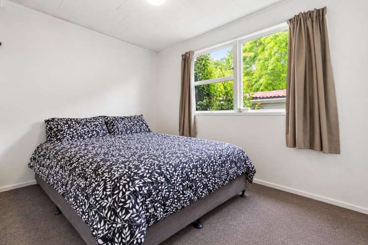 15 Craigbank Avenue New Lynn_9