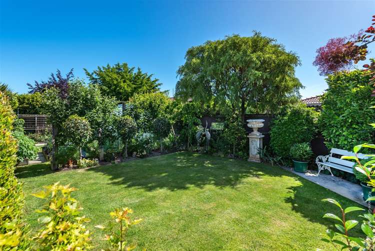 36 Millstream Drive Lincoln_19