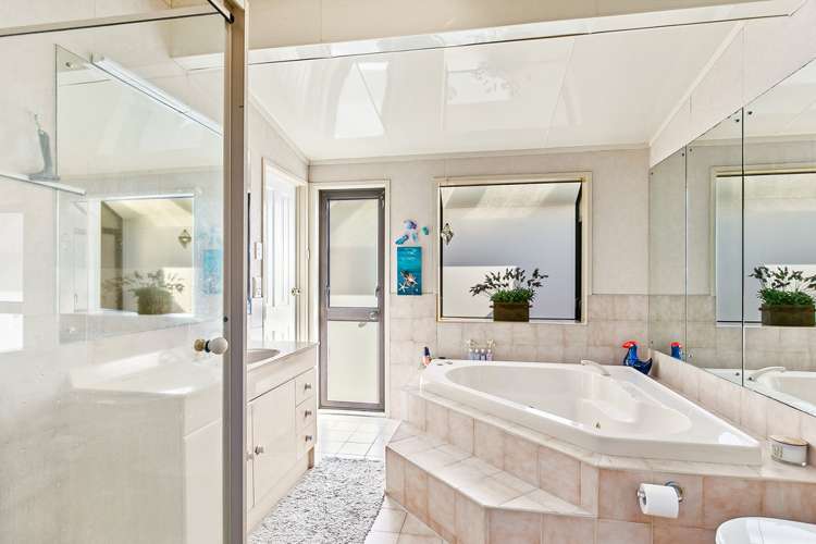 12 Riverview Road New Lynn_9